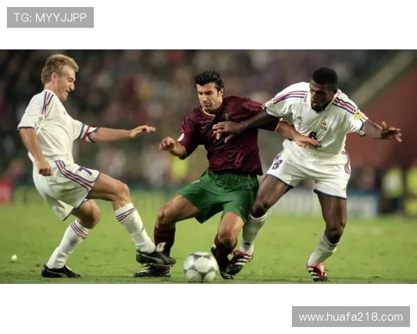 足球右路之星:盘点当代最具威胁的右边锋及其技术特点分析 足球右路之星:盘点当代最具威胁的右边锋及其技术特点分析