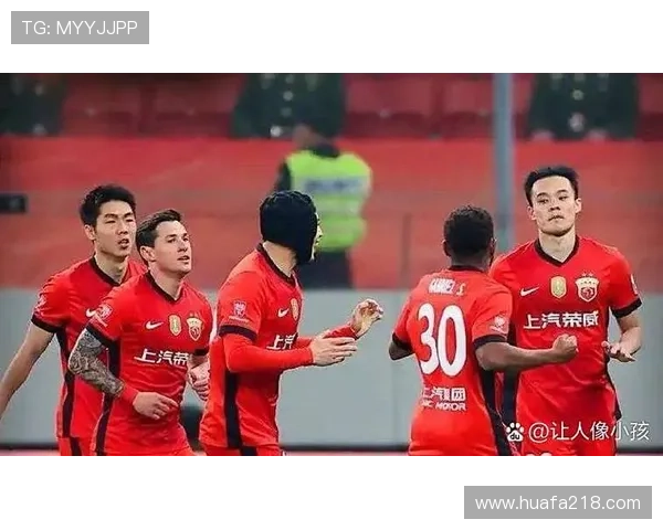 足球星造：从青训到巨星的成长轨迹与背后的故事